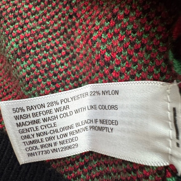 NWT Art Class Strawberry Print Black Cardigan Sweater Button Down XXL (18) Girls - Picture 9 of 10